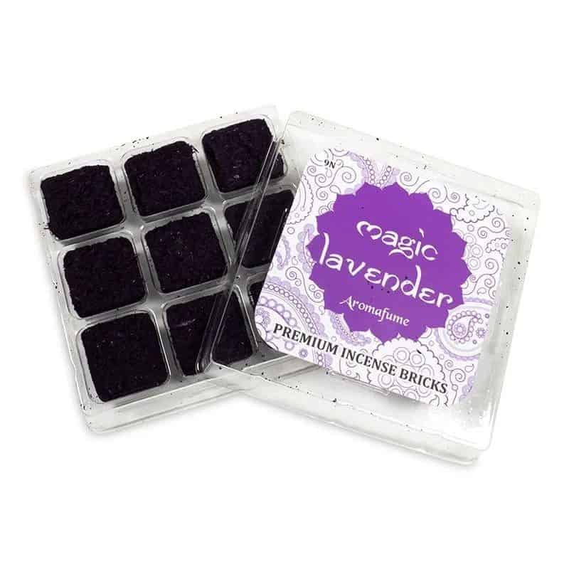 Комплект Ароматни тамянови блокчета Magic Lavender в пластмасова опаковка.